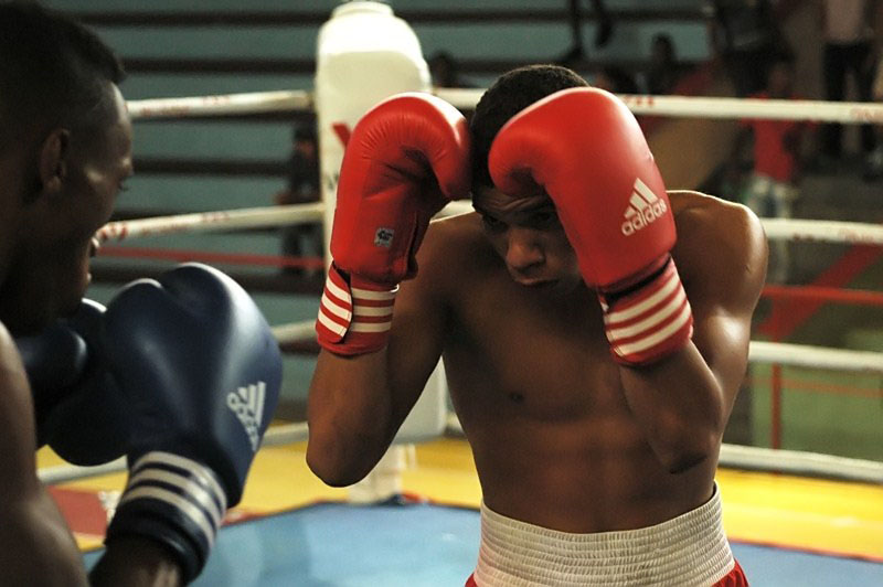 Yosbany Veitía enseñó gran defensa en su presentación. Foto: César A. Rodríguez.