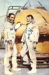 Por su viaje al espacio sideral, a Tamayo le fueron conferidos los títulos de Héroe de la Unión Soviética y de la República de Cuba, entre otras condecoraciones.