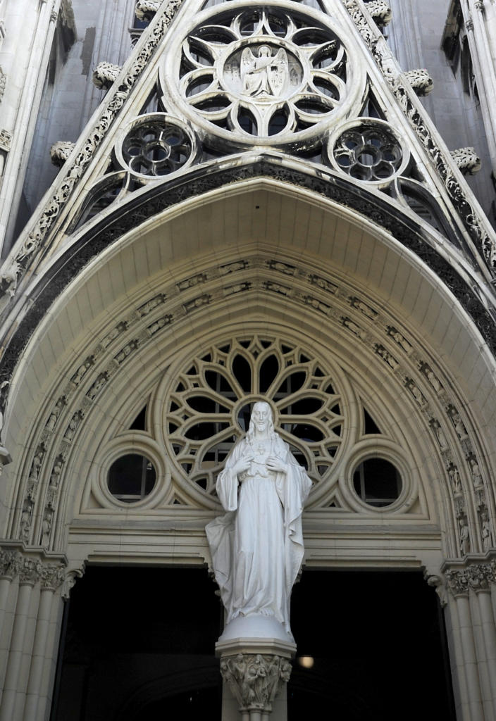 El Sagrado Corazón de Jesús del pórtico. Foto: Roberto Carlos Medina