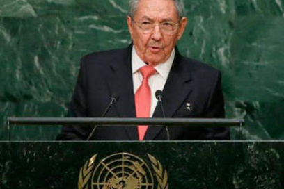 No renunciaremos jamás a la dignidad, la solidaridad humana y a la justicia social, que son convicciones profundas de nuestra sociedad socialista