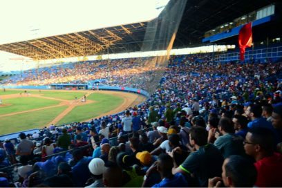 El espectáculo beisbolero: datos y manchas