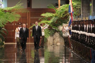 Cuba y Panamá firman acuerdo migratorio