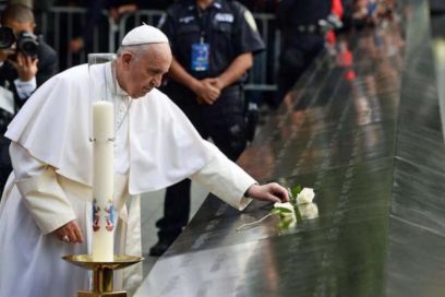 Papa Francisco rinde homenaje a las víctimas del 11-S