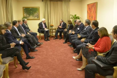 Se reúne Raúl con importantes hombres de negocio de EE.UU.