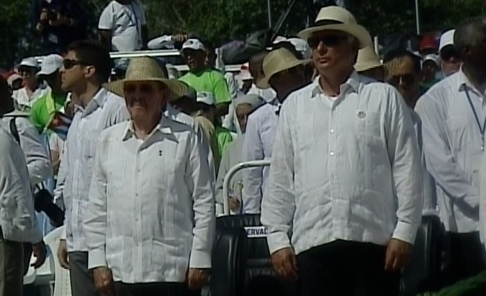 raul-diaz-canel-holguin