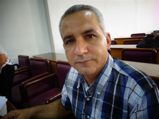 El doctor Andrés Castro Alegría, rector de la UCLV, considera el claustro de la nueva universidad una fortaleza para la calidad del futuro profesional. Foto Lourdes Reyes