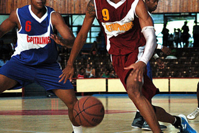 Regresa el equilibrio al torneo nacional de baloncesto