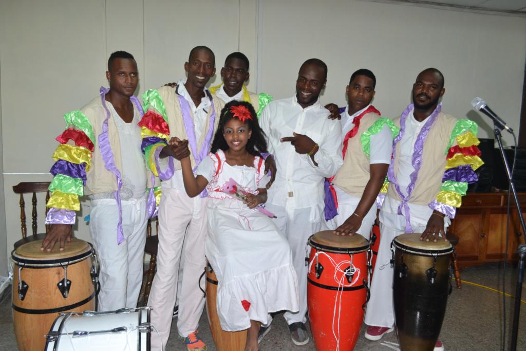 En cada puesta en escena el grupo fusiona lo mejor de la música popular cubana. Foto: Eddy Martin