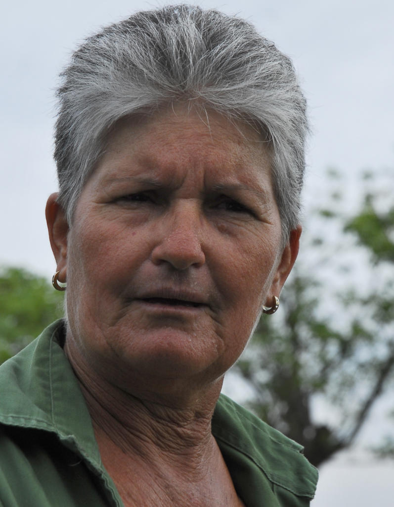 Teresa Pérez recorre muchos kilómetros en bicicleta todos los días para cumplir su misión como técnica y dirigente sindical. Foto: Agustín Borrego Torres