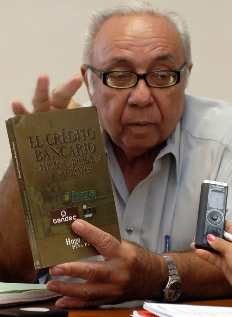  Hugo Peña Pupo es también autor del libro El crédito bancario a personas jurídicas y naturales, presentado en el año 2013.