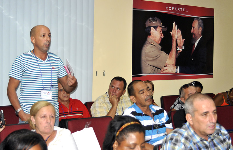 Guillermo Pavón Arias se refirió que para que los resultados crezcan, la empresa necesita tener una infraestructura de financiamiento que garantice el transporte en Copextel. Foto: José Raúl Rodríguez Robleda