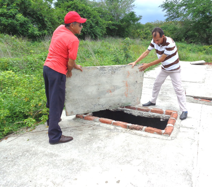 Este tanque séptico es parte de la inversión inconclusa. Foto Jorge Pérez Cruz