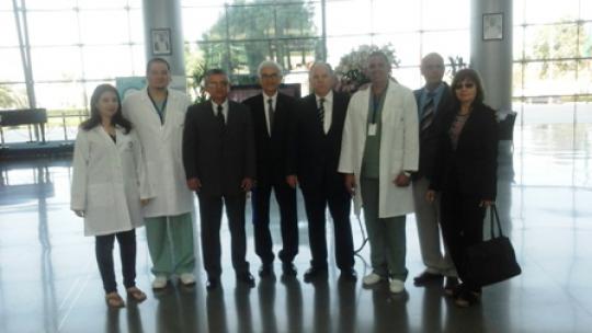 Durante su misión oficial de trabajo en Kuwait, el Dr. Alfredo González Lorenzo, viceministro de Salud Pública de Cuba realizó una visita al Instituto de Diabetes Dasman, donde fue recibido por su director general, el Dr. Kazem Behbehani.