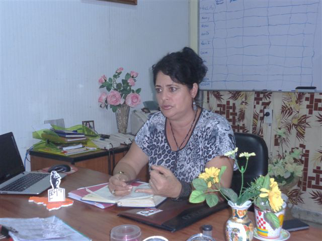 María Consuelo Baeza, secretaria general de la CTC en Villa Clara, está convencida de la necesidad de acompañar a los trabajadores no estatales. Foto: Lourdes Rey