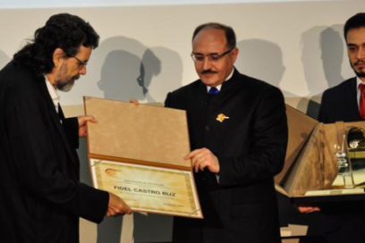 Otorga televisora pan-árabe distinción a Fidel