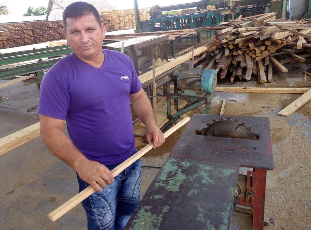 El trabajo de la organización en el territorio fue premiado este año con el Premio Nacional de Mayor Impacto Económico Pinar, que fuera entregado a Pedro Enrique Piña Cruz. Fotos Eduardo González  Martínez 