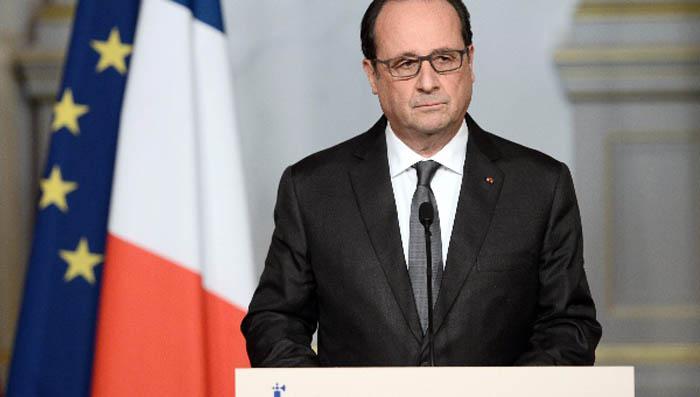 El presidente François Hollande calificó como un ataque terrorista sin precedentes y atribuyó a Estado Islámico. Foto: EFE