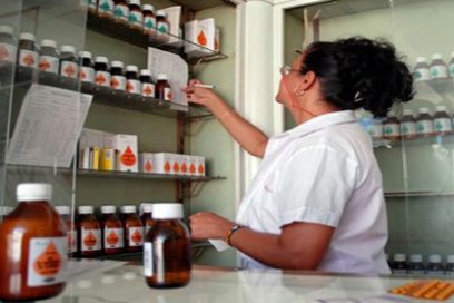 Día del Farmacéutico cubano: brindar medicamento y amor