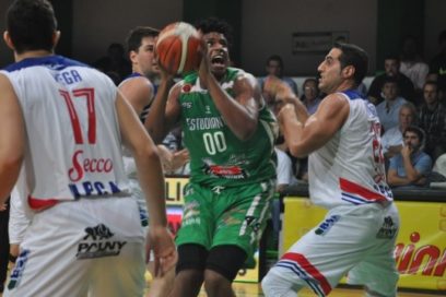 Baloncesto: Justiz entre los mejores reboteadores de Argentina