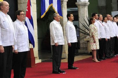 Raúl y Peña Nieto sostuvieron conversaciones oficiales en Mérida