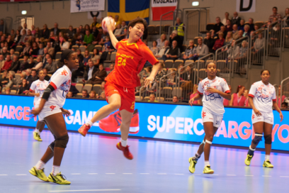 Mundial de Balonmano (F): Dos tropiezos al inicio