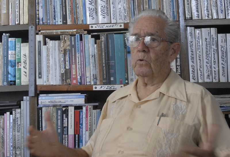 “Fidel se esmeró en lo relacionado con la educación de los combatientes y del campesinado”, afirma Antonio Llibre Artigas. | foto: Agustín Borrego