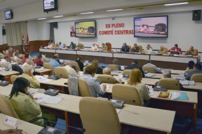 Sesionó XII Pleno del Comité Central del Partido
