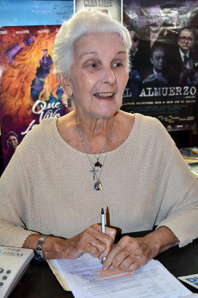 “Mientras tenga salud, mi mente me responda y cuenten conmigo, pienso seguir…”, aseguró Olguita. Foto: Eddy Martin