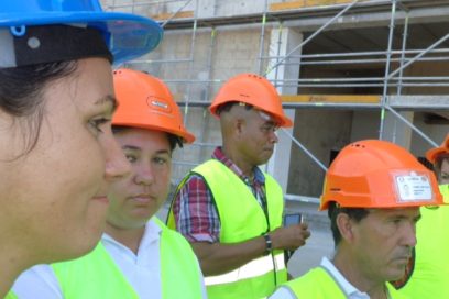 Más salario arriba, menos salario abajo