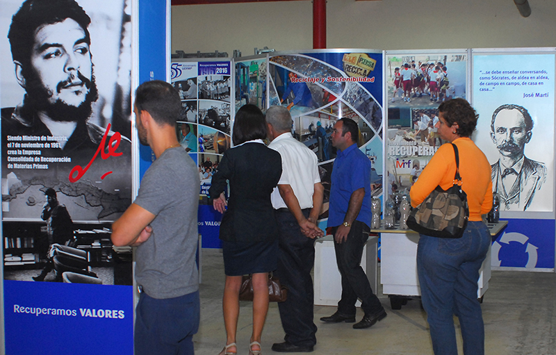 La reapertura del pabellón está dedicada también al aniversario 55 de la creación del Mindus, por el Comandante Ernesto Guevara. Fotos Heriberto González Brito