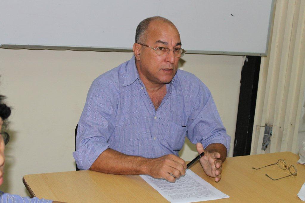 El ingeniero Jorge Jacinto Jacinto  Alba, vicepresidente primero de la  UNAICC,  expresó  que es un honor para la organización contar con especialistas de tanto prestigio y que han consagrado su vida a la ingeniería  desde sus especialidades. Foto PepeSuQ.
