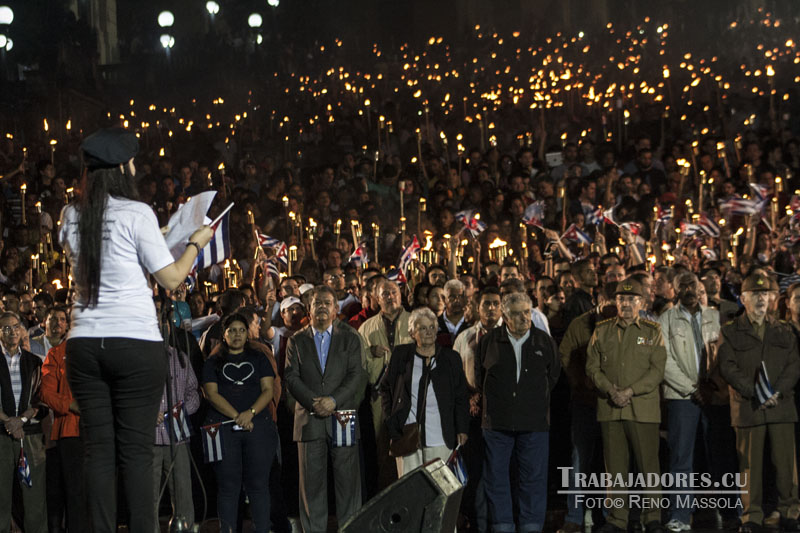 Jennifer Bello Martínez, presidenta Nacional de la Federación Estudiantil Universitaria (FEU) llamó a los jóvenes a continuar siendo vanguardias en el debate del VII Congreso del Partido Comunista de Cuba. Foto: René Pérez Massola