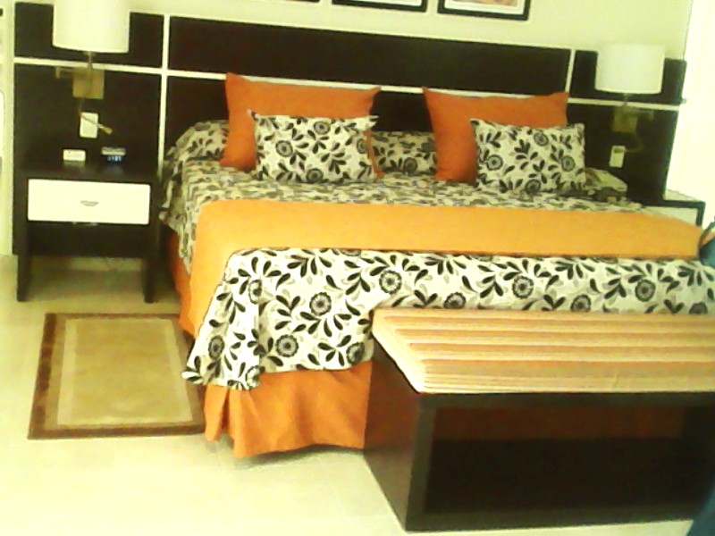 Muebles como este avituallan importantes polos turísticos del país.