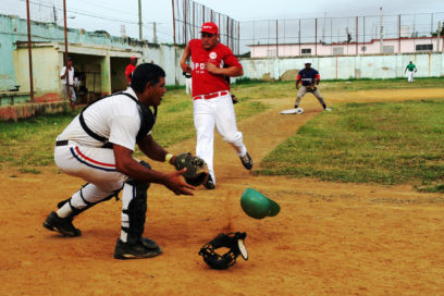 Otra edición de la bola blanda en Cienfuegos