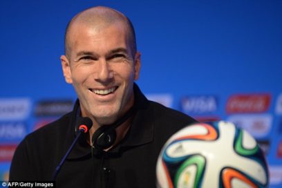 Zinedine Zidane: escobita nueva…