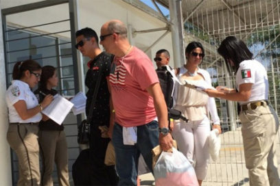 Migrantes cubanos en México por su cuenta rumbo a EE.UU.