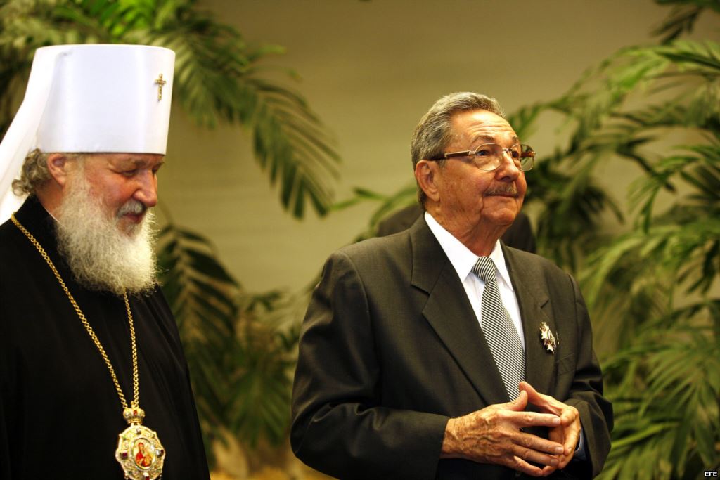El líder de la Iglesia Ortodoxa Rusa, Su Santidad Kirill y Raúl Castro. Foto: tomada de internet