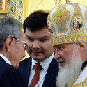 Patriarca Kirill oficia Divina Liturgia (+ Fotos)