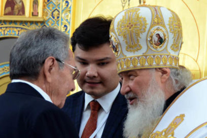 Patriarca Kirill oficia Divina Liturgia (+ Fotos)