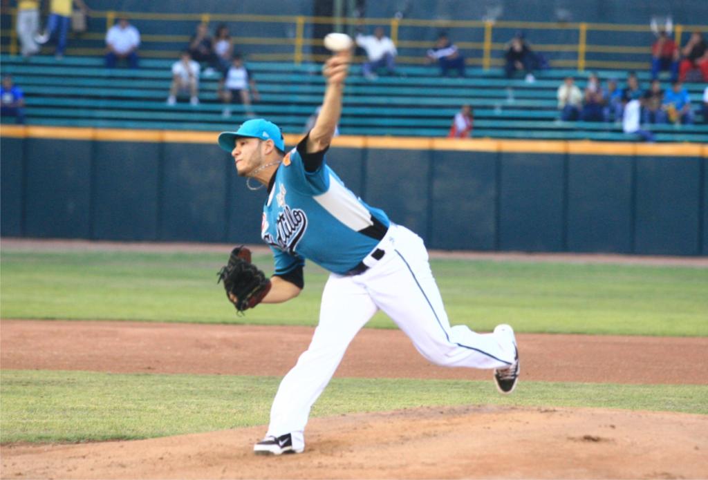 Héctor Daniel Rodríguez lanzó seis entradas perfectas.