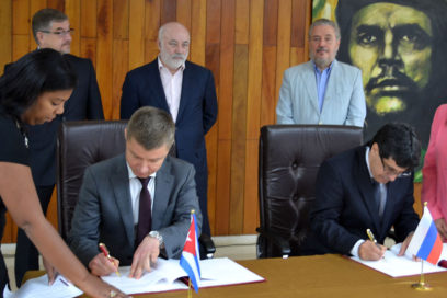 Rubrican Cuba y Rusia convenios en el área de la biomedicina