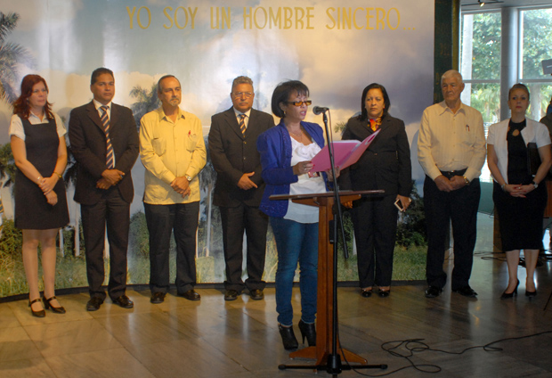 Milagros Vallés Silot ofreció las palabras centrales de la ceremonia.