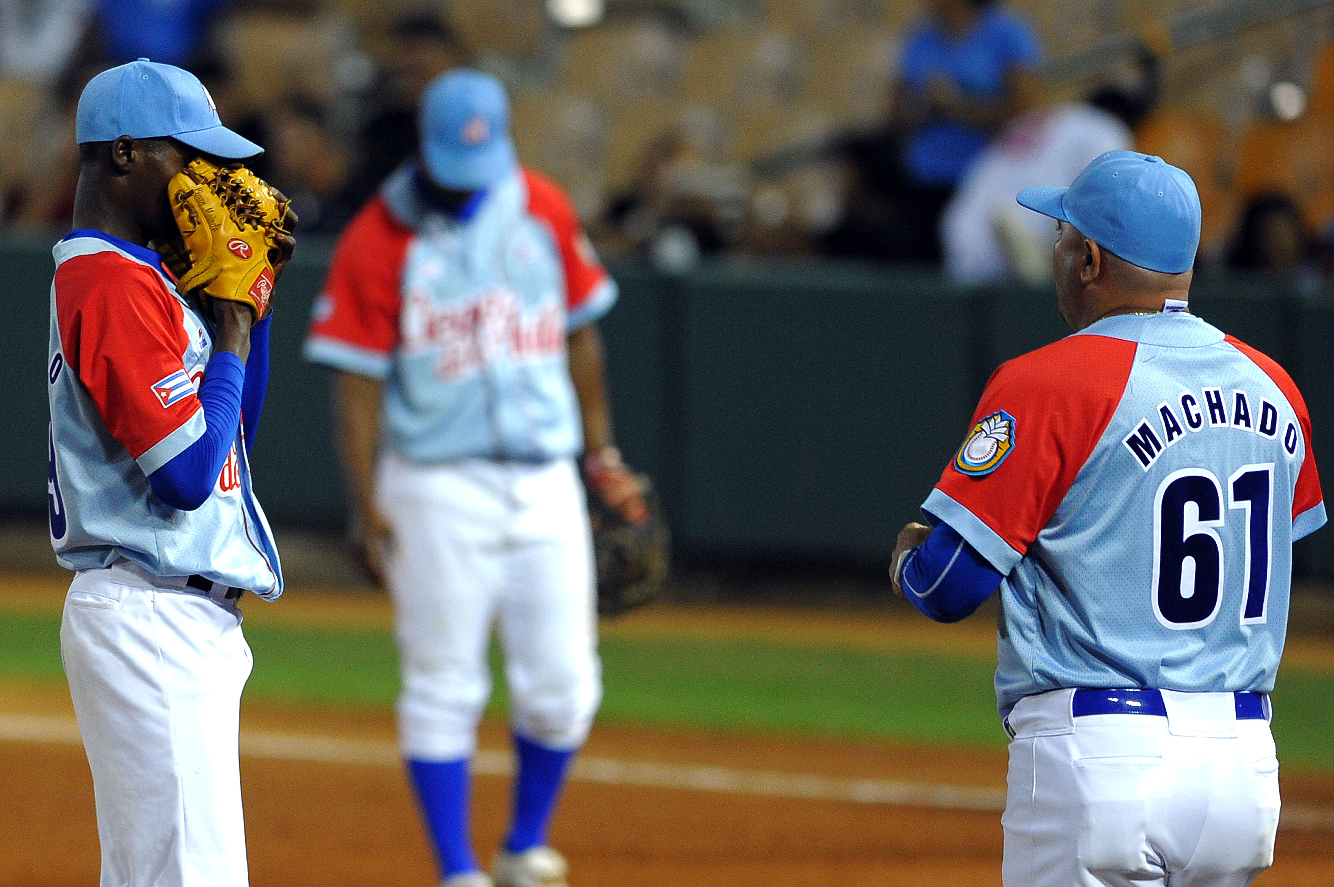 Semifinal entre Cuba y México en La Serie del Caribe. Foto: Ricardo López Hevia