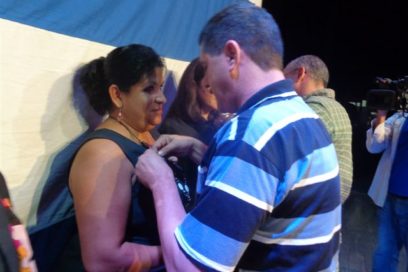 Reconocen aporte de comunicadores holguineros