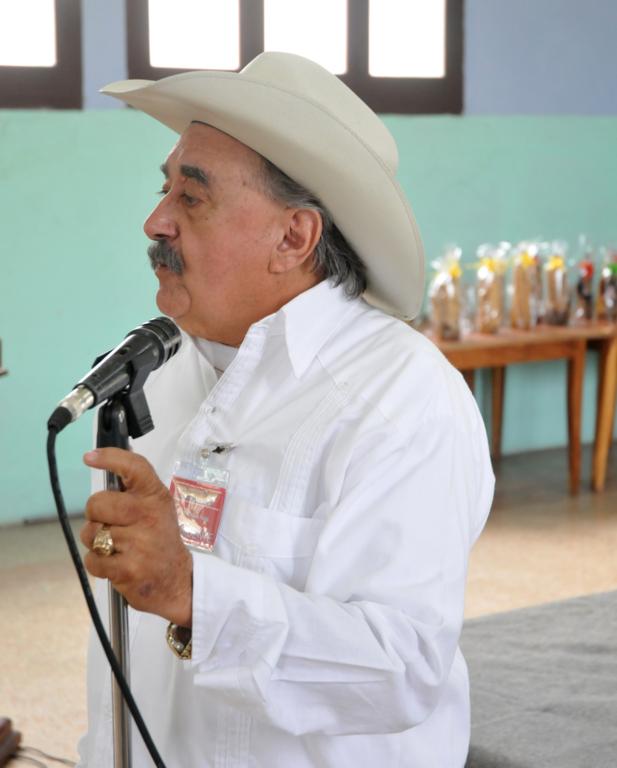 El trabajo de la vinicultura ha ido en progreso y presenta sus mayores fortalezas en Villa Clara, Sancti Spíritus, Holguín, Pinar del Río, La Habana y Ciego de Ávila, expresó Noel Morales Rojas, presidente de la Coordinadora Nacional de Vinicultores Artesanos. Foto: Ismael Batista