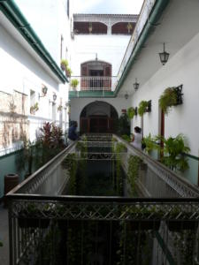 Planta superior de la sede de la filial de la Acaa en Matanzas, suntuosa instalación al servicio de los artesanos artistas y de toda la comunidad. Foto: Jorge Rivas