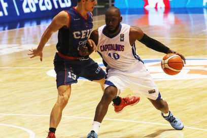 Otro tiro fuera del aro