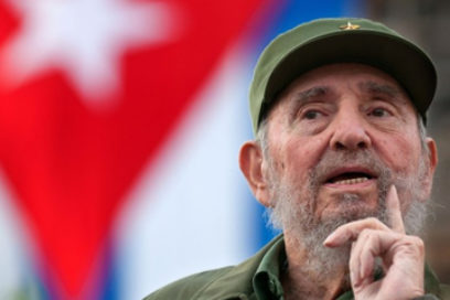 Fidel Castro elegido delegado al VII Congreso del Partido