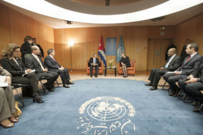 Sostienen encuentro Raúl Castro y directora general de Unesco