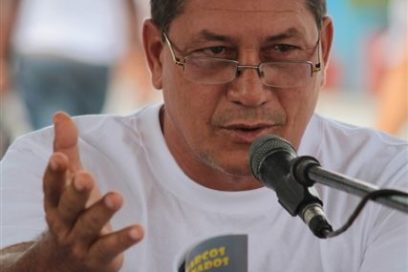 Recibió el escritor Emerio Medina, Premio Casas de las Américas, el Aldabón de La Periquera